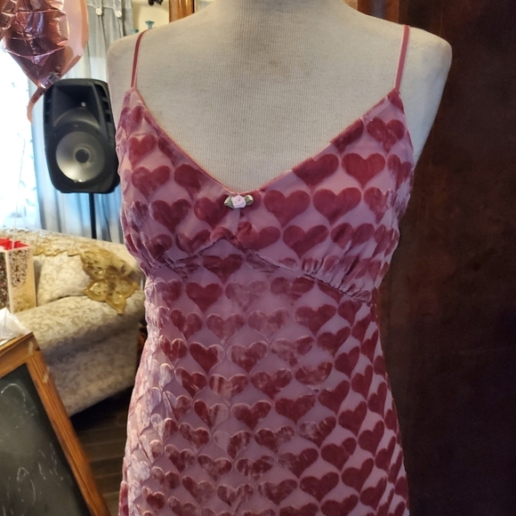 💥Betsey Johnson velvet heart midi dress - Picture 8 of 15